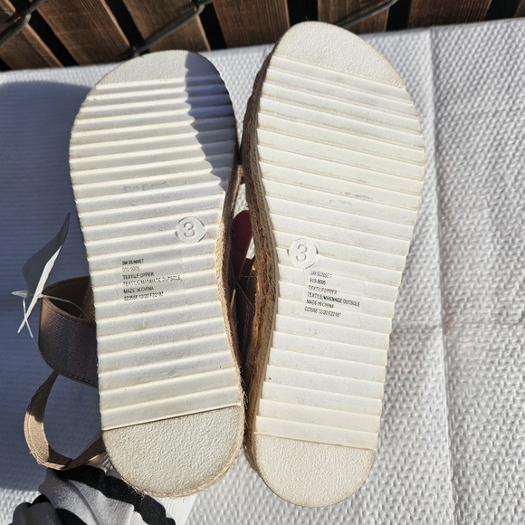 Arizona Jean Co. Memory Foam Sandals Girls Size 3M - Picture 15 of 16